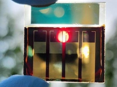 Південнокорейські вчені створили напівпрозорий перовскітний сонячний елемент із рекордним ККД 22,02%