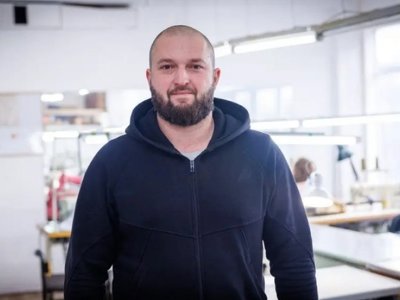 Підприємець із Дніпра на грант від держави відкрив швейне виробництво