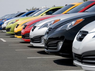 Литва з 11 березня почне конфісковувати авто на російських номерах