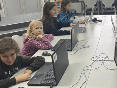 Все більше українських дітей опановують основи ІТ