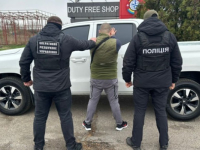 Намагався вивезти українку в сексуальне рабство: подробиці затримання іноземця