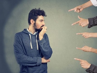 Поради: як впоратись із критикою