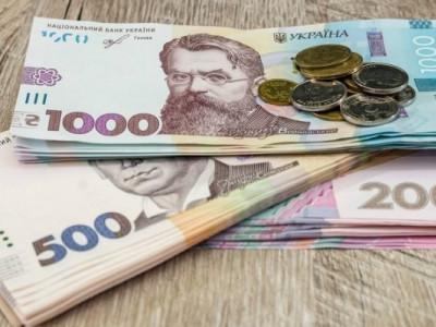 Майже 9 гривень: хто з українців заплатить за світло втричі дорожче