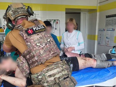 Дві людини загинули, вісім зазнали поранень – поліція Донеччини документує н…