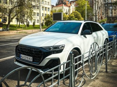 У Києві з'явився новітній заряджений кросовер Audi