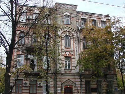 Територія музею на Саксаганського під загрозою забудови: новий ЖК може пошкодити історичні пам’ятки