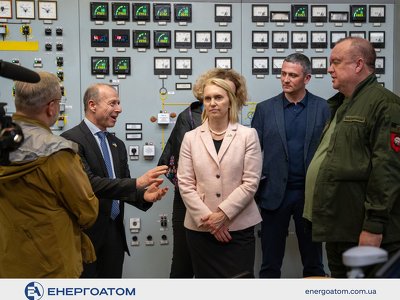 Посол США в Україні Бріджит Брінк відвідала блочний щит управління реактора ВВЕР-1000 ХАЕС