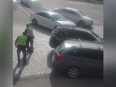 На проспекті Дмитра Яворницького у Дніпрі зіткнулися Toyota та Jeep: деталі