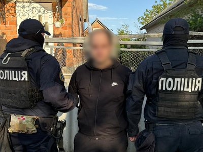 У Чернівцях арештували чоловіка, підозрюваного у зберіганні та збуті наркотиків