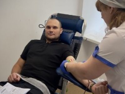 Поліцейські Дніпропетровщини долучилися до доброї справи: здали кров для потреб поранених захисників