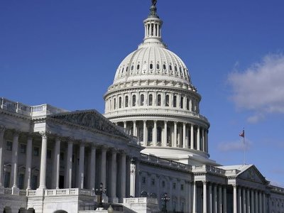 Конгрес США ухвалив пакет військової допомоги Україні