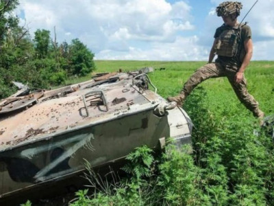 росія втрачає свій військовий автопарк - показники знищення техніки збільшились удесятеро