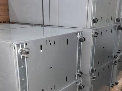 Херсонські комунальники отримали меблі та спеціальне обладнання
