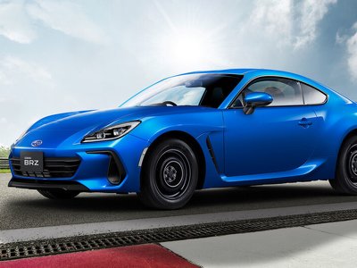 Subaru здивувала низькою ціною яскравої моделі для ентузіастів (ФОТО)