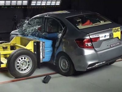 Найдешевший седан Honda провалив краш-тести за новим форматом (ВІДЕО)
