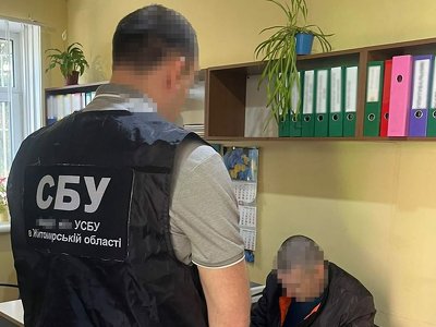 Державному реєстратору повідомили про підозру у незаконній реєстрації оренди землі
