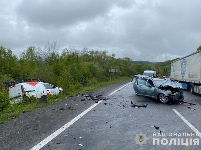 ДТП на Закарпатті: 48-річний франківець від отриманих травм помер у лікарні (ФОТО)