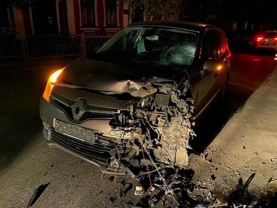 В Умані, що на Черкащині, легковик під час повороту збив мотоцикліста (ФОТО)