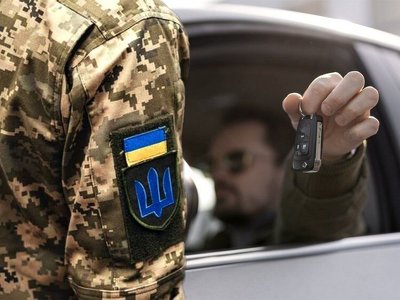 Торкнеться навіть депутатів: в Україні відбиратимуть машини на потреби армії за мобілізацією