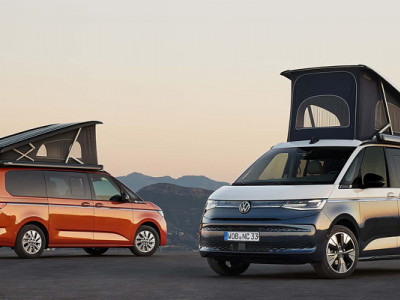 Volkswagen представив новий автокемпер із підйомним дахом на базі T7 Multivan