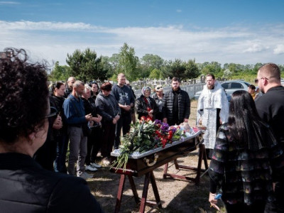 «Хороший сім’янин, добрий і чуйний батько»: в останню путь провели водія Олега Брагу, який загинув внаслідок бійки на автостанції «Привокзальна»