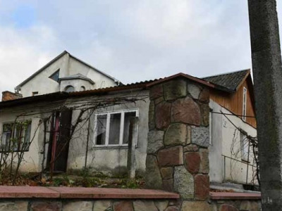 Чоловік убив сусіда під час сварки: трагедія сколихнула ціле село
