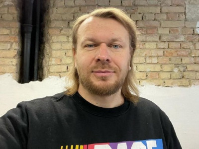 «Добре, що дожив»: відомий співак святкує 52-річчя. ФОТО