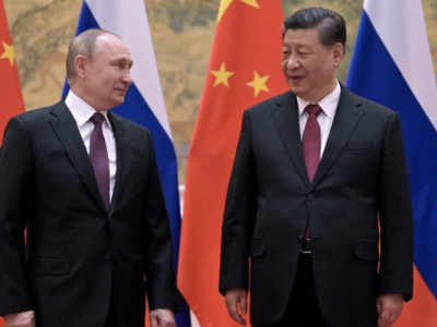 На початку війни Сі Цзіньпін був готовий дати зброю Путіну