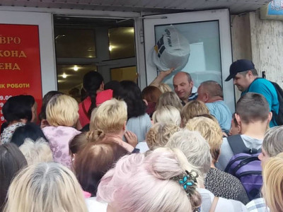 Українцям пропонують забути про дешевий одяг зі секонд-хенду