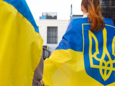 Як українською сказати «з прошедшим»: є два варіанти 