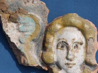 Унікальні експонати – скроневі кільця та кахлі із зображенням янголів можна побачити в Батурині