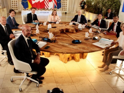 G7 офіційно підтвердила, що рф має виплатити Україні майже $500 млрд збитків