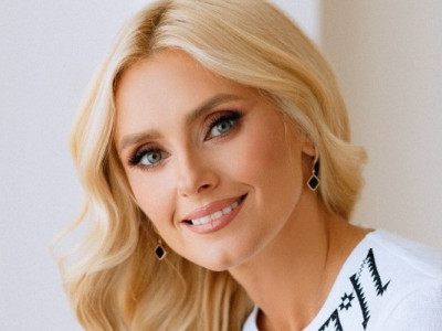 «Бридко»: популярна співачка обурила мережу своїми світлинами