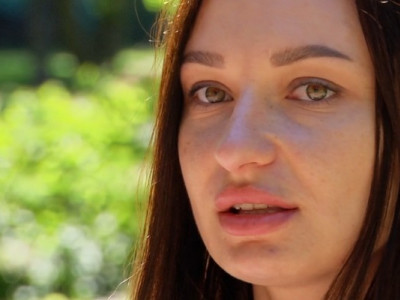 Між двома світами: сповідь дружин військовослужбовців (Відео)