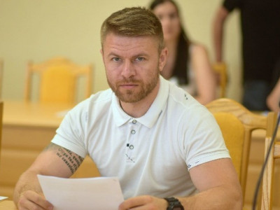 Скандал з депутатом Полтавської облради, який виявився охоронцем нардепа Миколи Тищенка