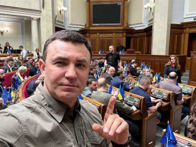 Зареєстровано петицію про позбавлення мандата нардепа Тищенко