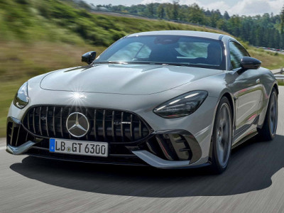 Представлений Mercedes-AMG GT63 Pro 2025 зі збільшеною потужністю та покращеною аеродинамікою
