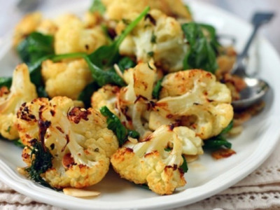 Ароматне рагу, кіш та салат: готуємо з цвітної капусти