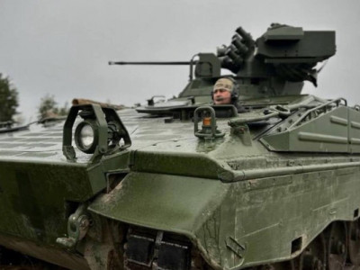 Німеччина таємно відправила Україні великий пакет допомоги: 10 танків Leopard та 20 БМП Marder