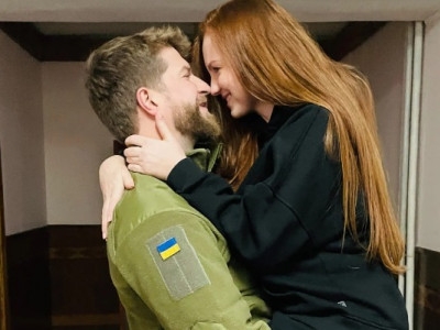 Українська акторка відверто розповіла, як переживає втрату чоловіка, який загинув на фронті