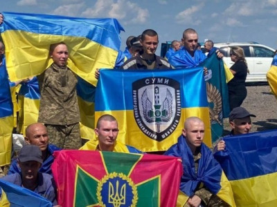 Що відомо про українських військовослужбовців, яких звільнили з полону