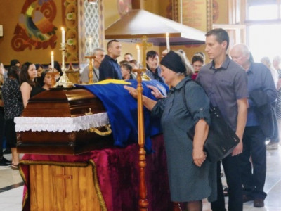 Україна провела в останню путь ще одного свого сина, який ціною власного життя боронив рідну Україну
