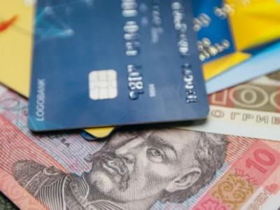 Українцям слід готуватись до підвищення податків: шокуючі цифри
