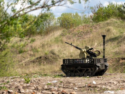 Тернопільські «Мурахи» — наземні дрони — допомагають захисникам Харківського напрямку в боротьбі з ворогом