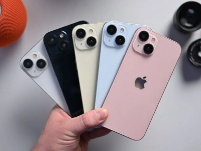 iPhone 15 Pro vs 15 Pro Max: наскільки великі відмінності, чи варто платити більше?