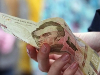 Частині українців змінили правила виплати пенсій: хто залишиться без грошей?
