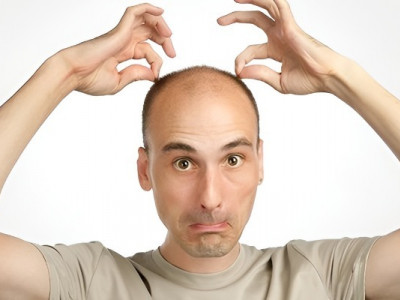 Учені знайшли спосіб, як відновити волосся при облисінні