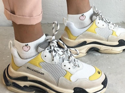 Прибиральниця готелю в Туреччині викинула кросівки Balenciaga росіянина у смітник