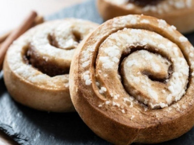 Як приготувати смачні булочки з корицею
