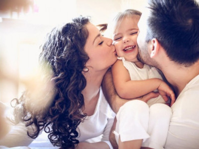 Любов до дітей та коханих виникла в різних ділянках мозку: шокуюче відкриття